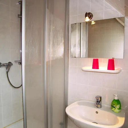 民宿 2 Fewos Wiessmann Ca 15 Gehminuten Bis Zum Ostseestrand 塞巴特黑灵斯多夫